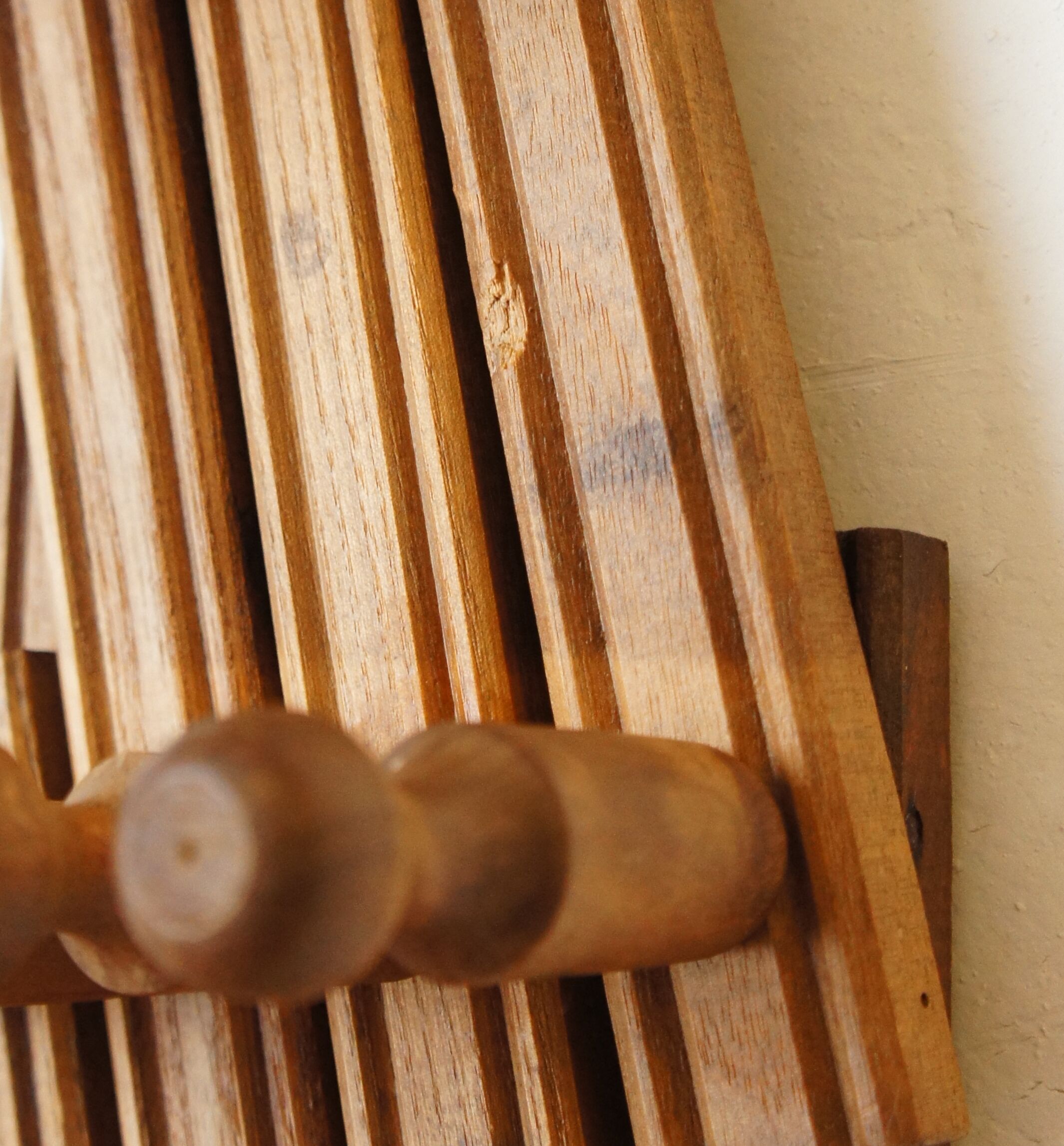 Wall coat rack "accordion" in solid wood