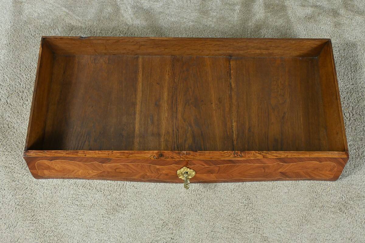 Precious wood secretary, Louis XV – Late 18th century