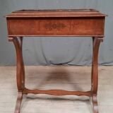 Mahogany planter