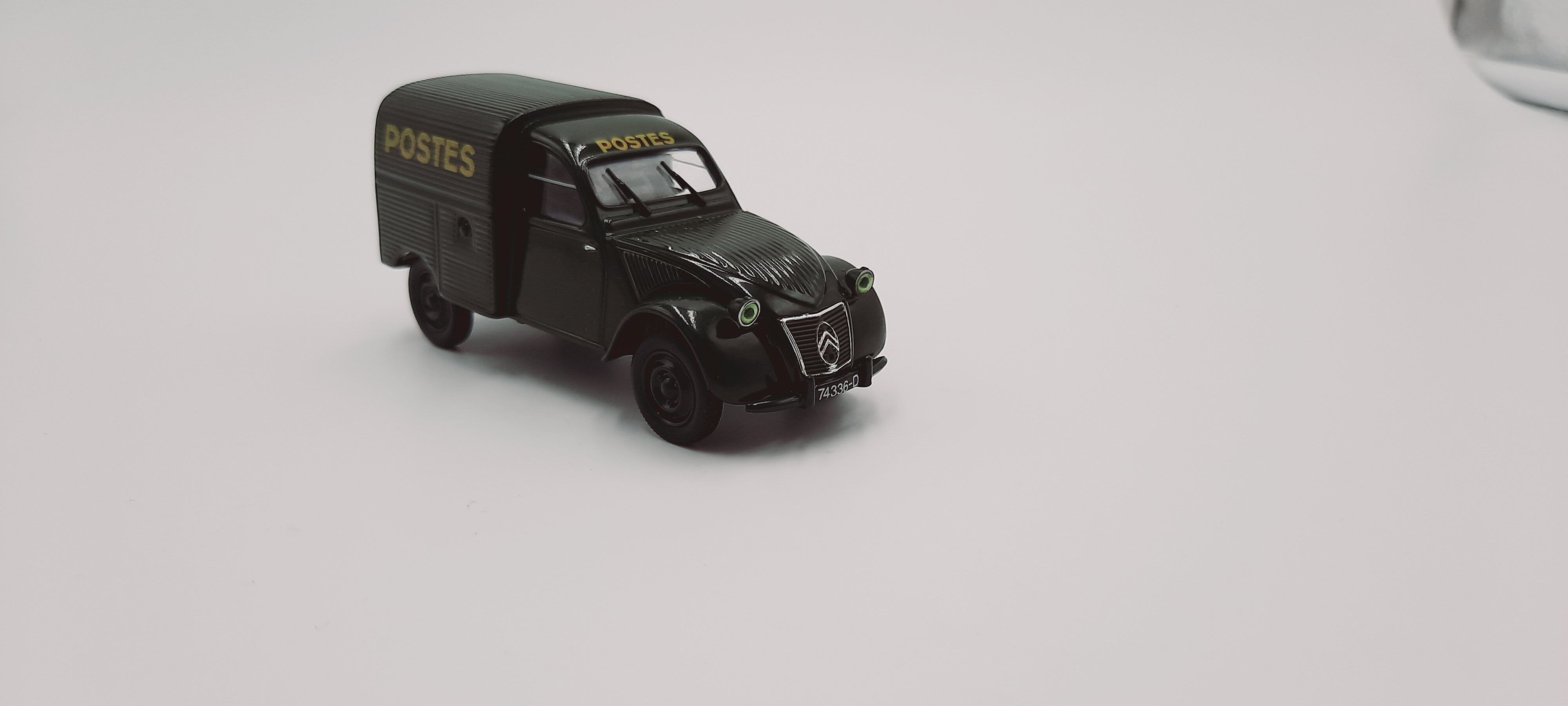 Citroën 2 CV AU 1/43rd La Poste
