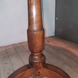 Gueridon circulaire dessu marbre blanc