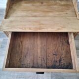 Desk / Dressing table in solid elm from the early 20th century.