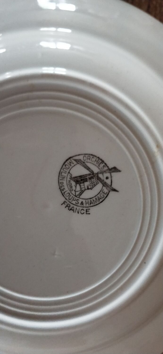 Set of two Terre de fer Parmentier hollow plates