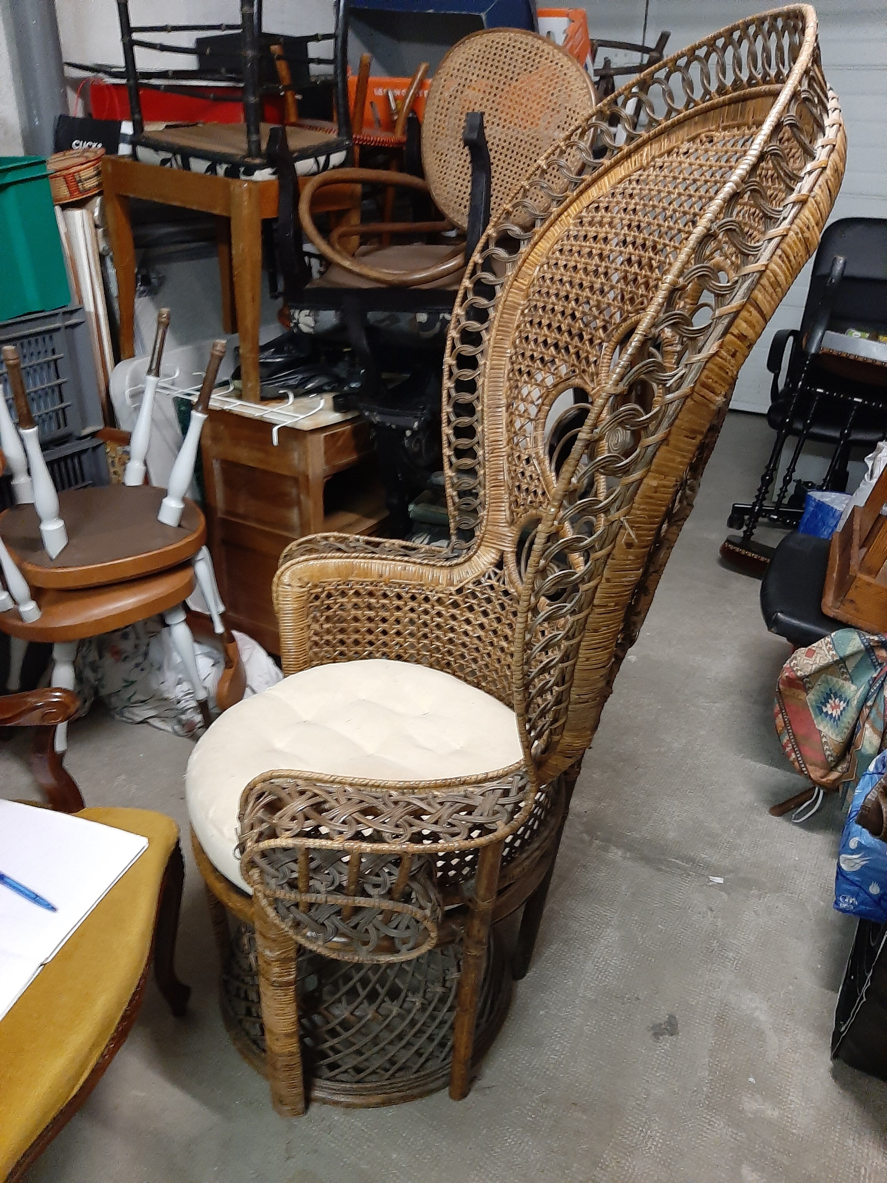 Emmanuel armchair