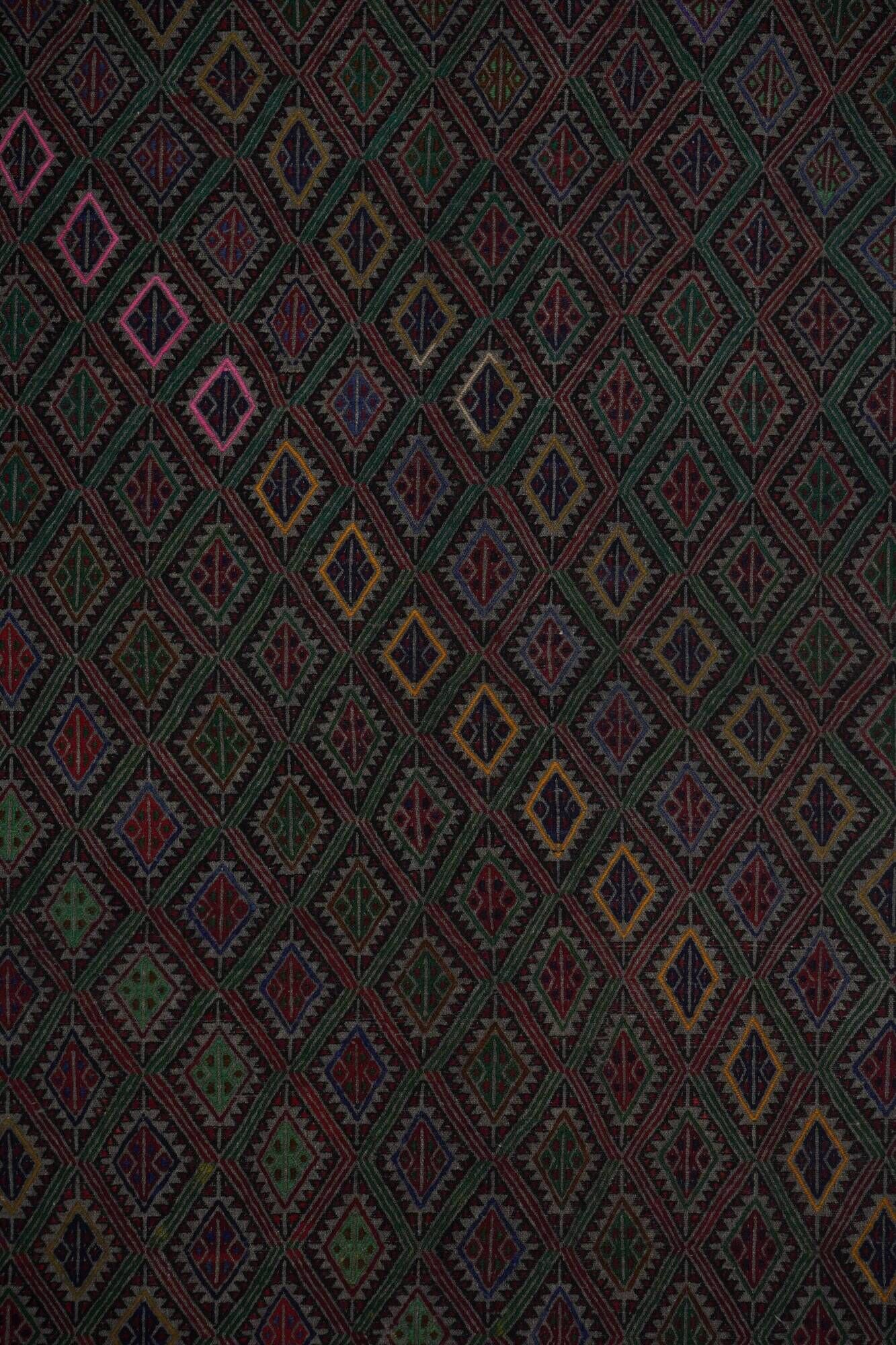 Vintage Turkish kilim, handwoven, 120x190 cm.