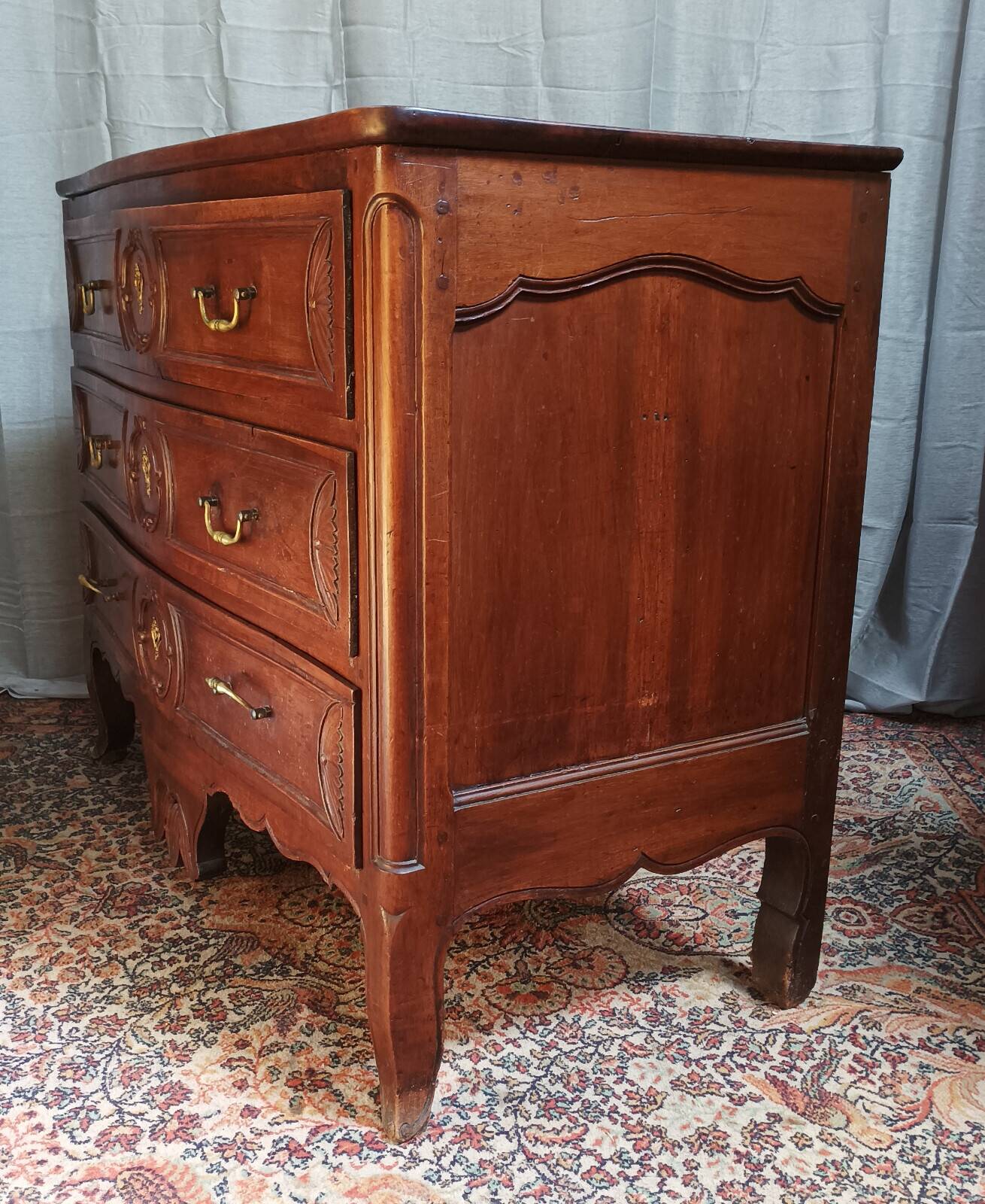 Louis XV walnut chest of drawers