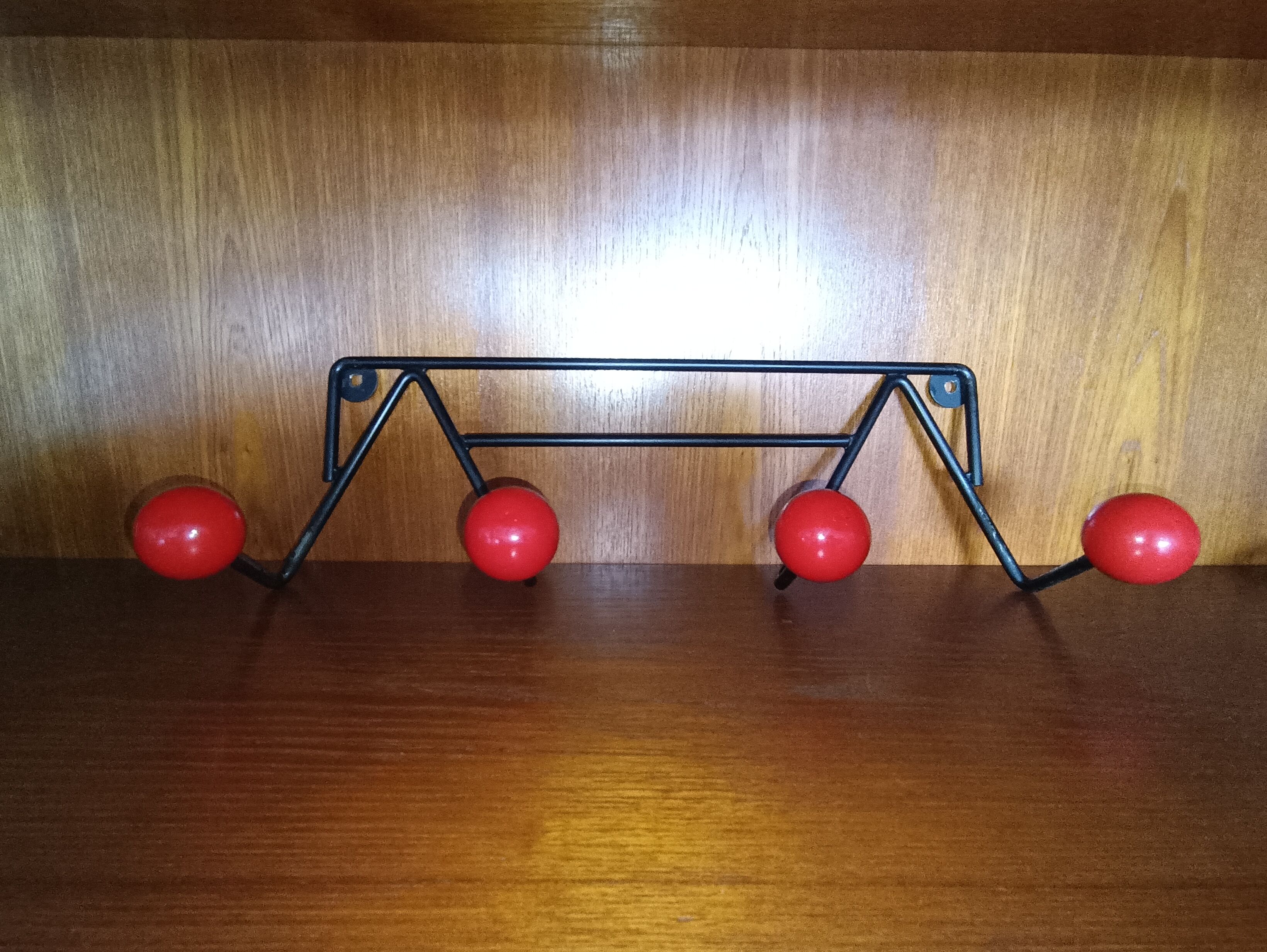 Wall-mounted coat rack 4 balls