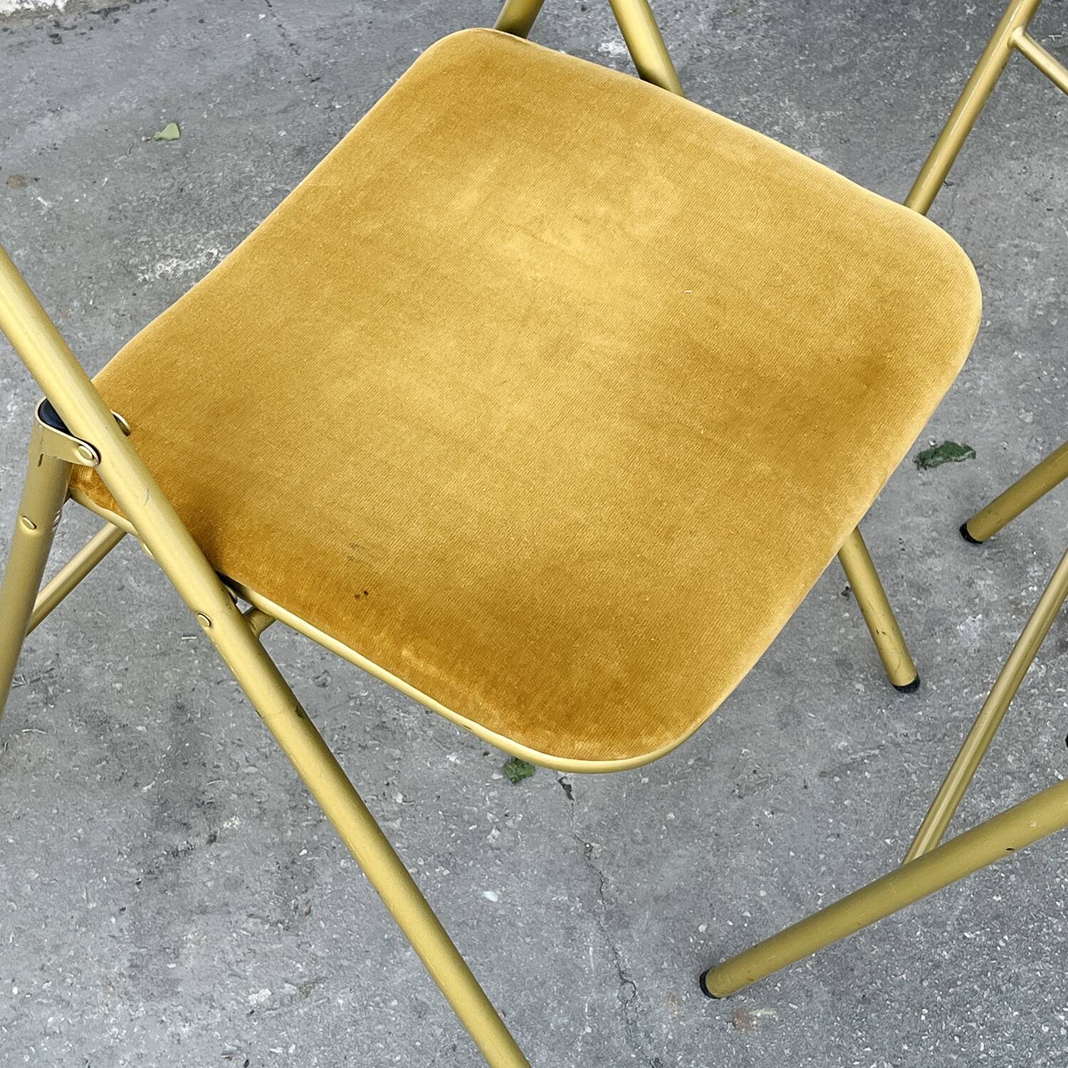 Set of 4 folding velvet chairs, Souvignet brand