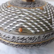 Stoneware bonbonnière