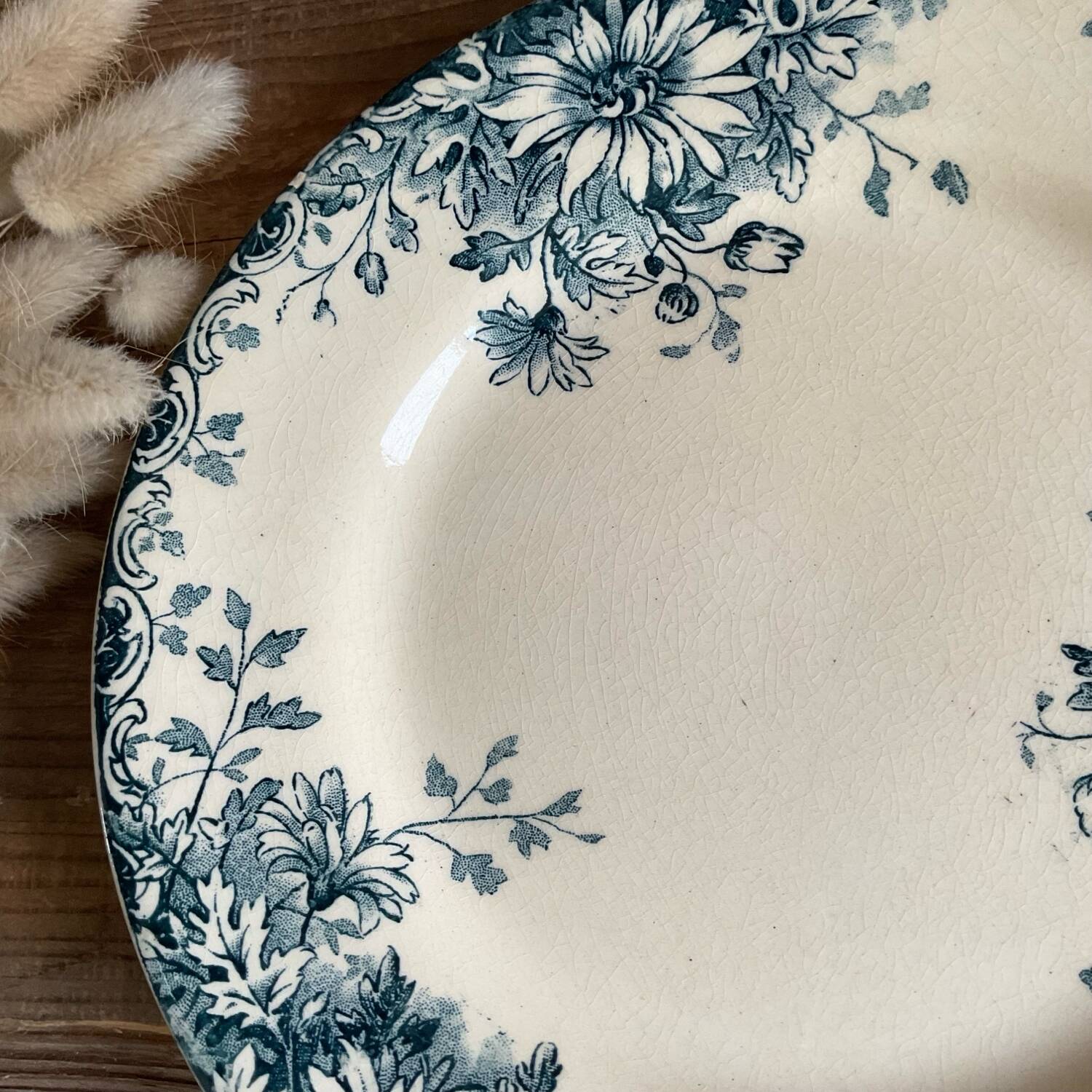 3 ironstone plates