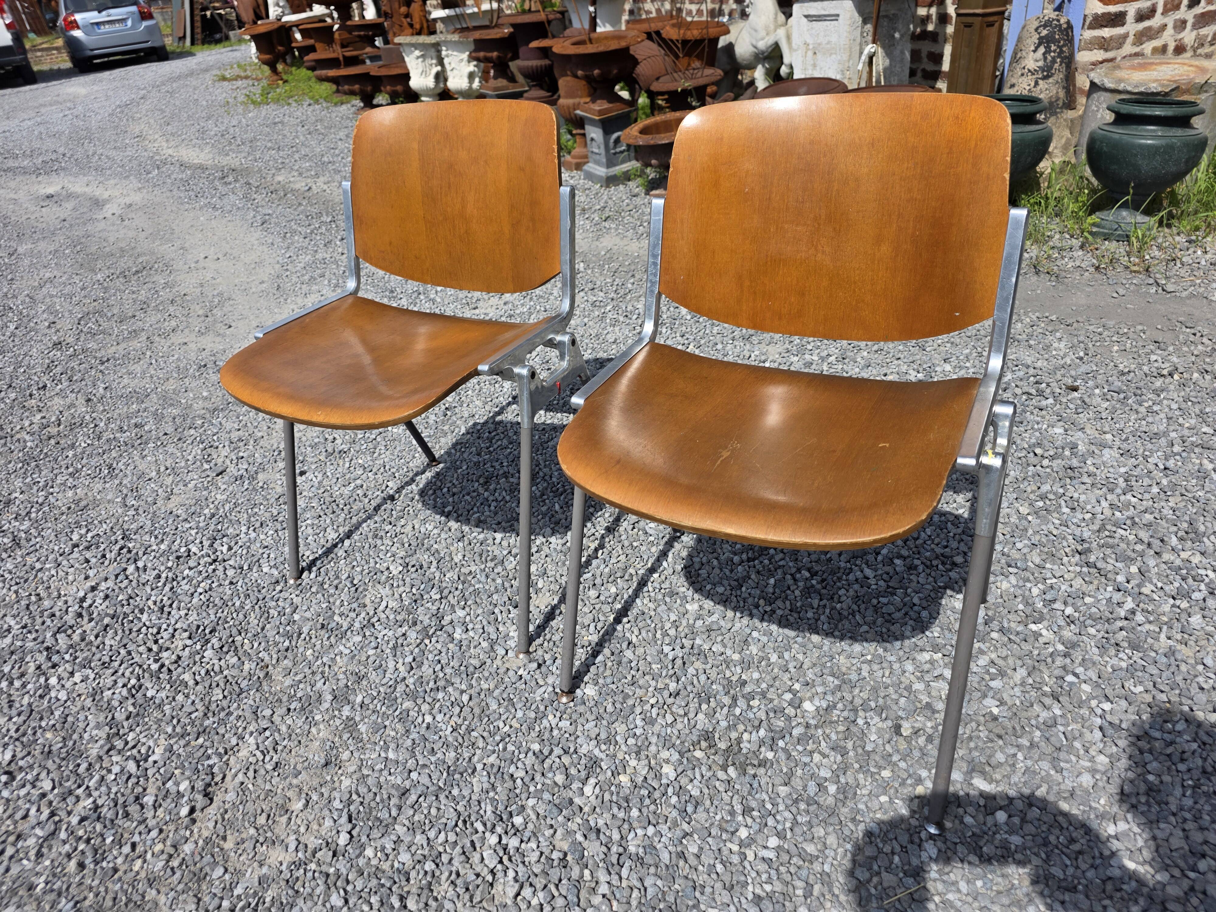Paire de chaises "DSC 106" par Giancarlo Piretti pour Castelli, 1960
