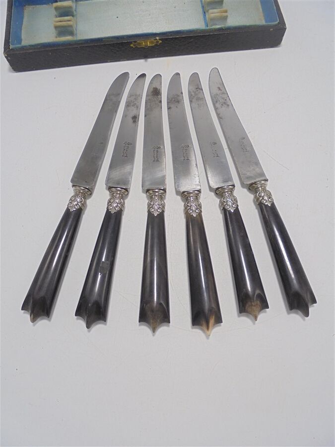 Set of 6 antique knives