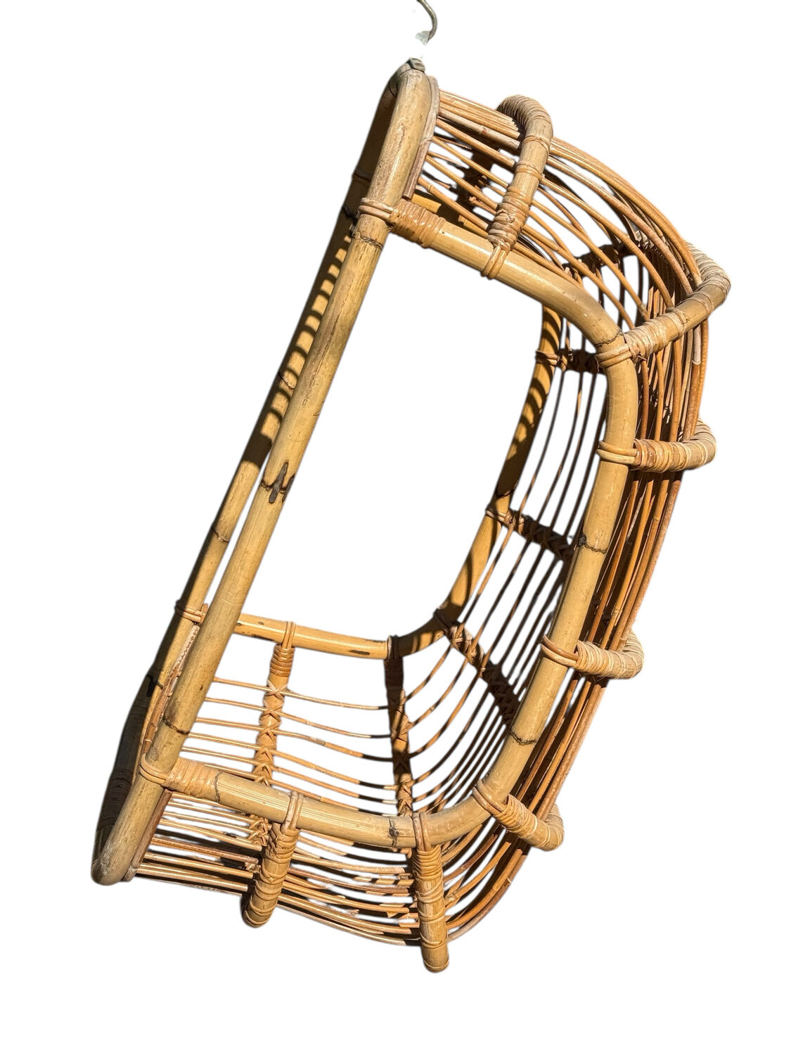 Fauteuil provençal suspendu, années 70