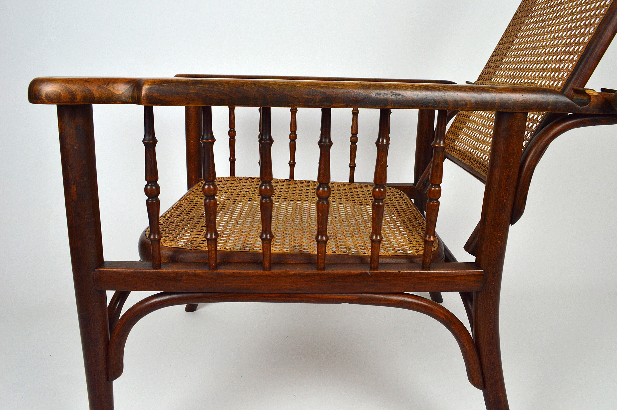 Fischel canned armchair with rack and pinion around 1910