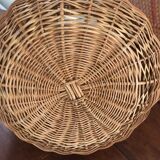Wicker round basket.