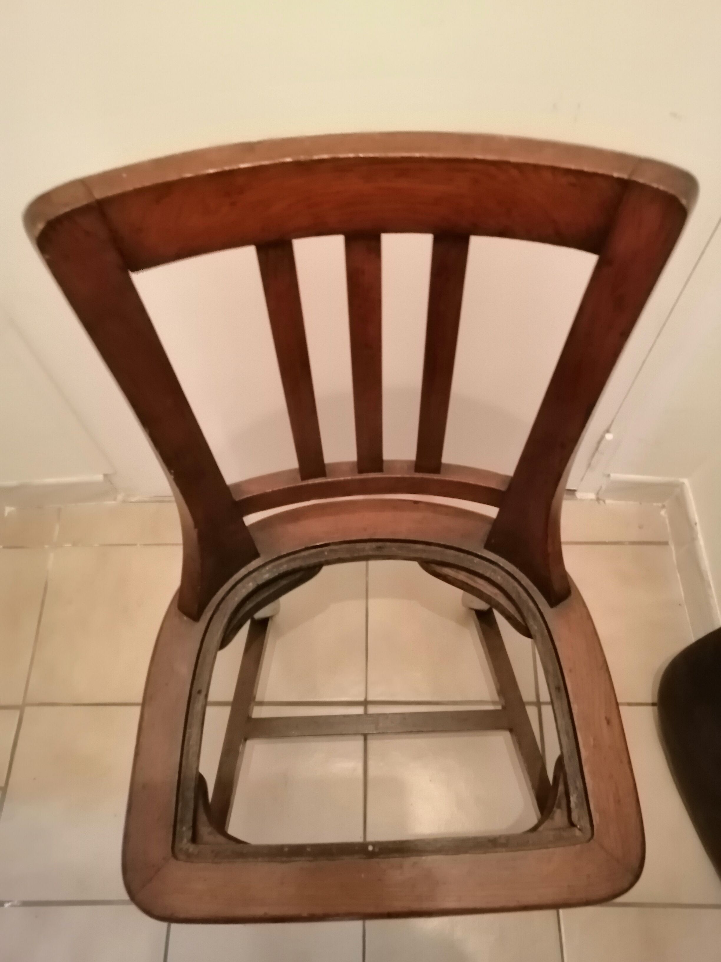 Chaise d'aisance en bois ancienne chene massif
