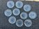 Lot de 10 assiettes vintage en verre moulé