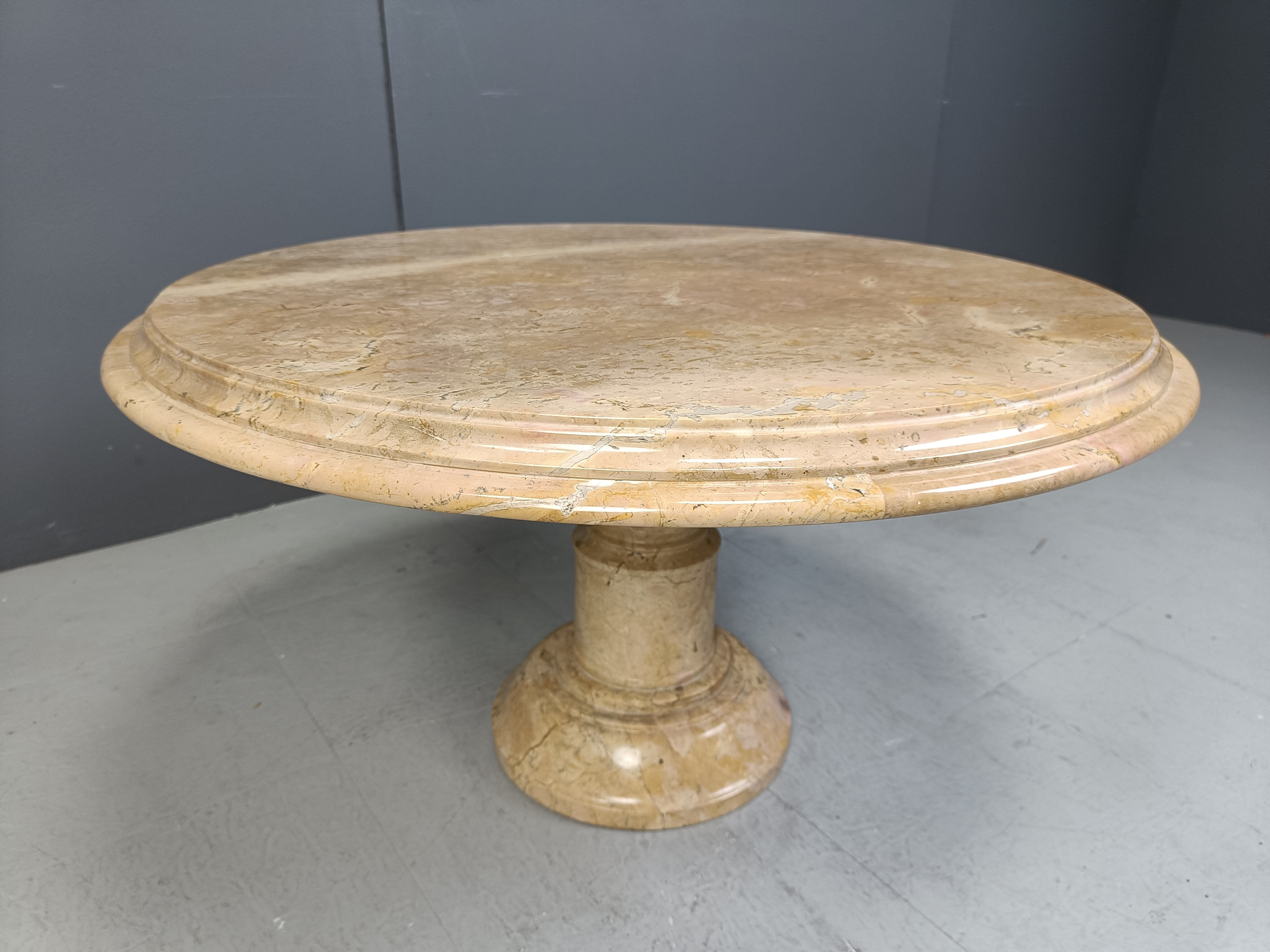 Vintage round Italian marble coffee table, 1960s