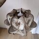 Paire de suspensions vintage en bois et pailles de rotin.