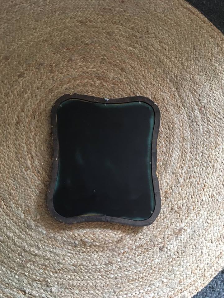 Mirror to the frame gilded to the original form 28 x 34cm