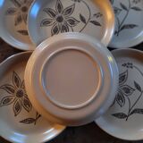 6 stoneware dinner plates with floral decoration — 1970s