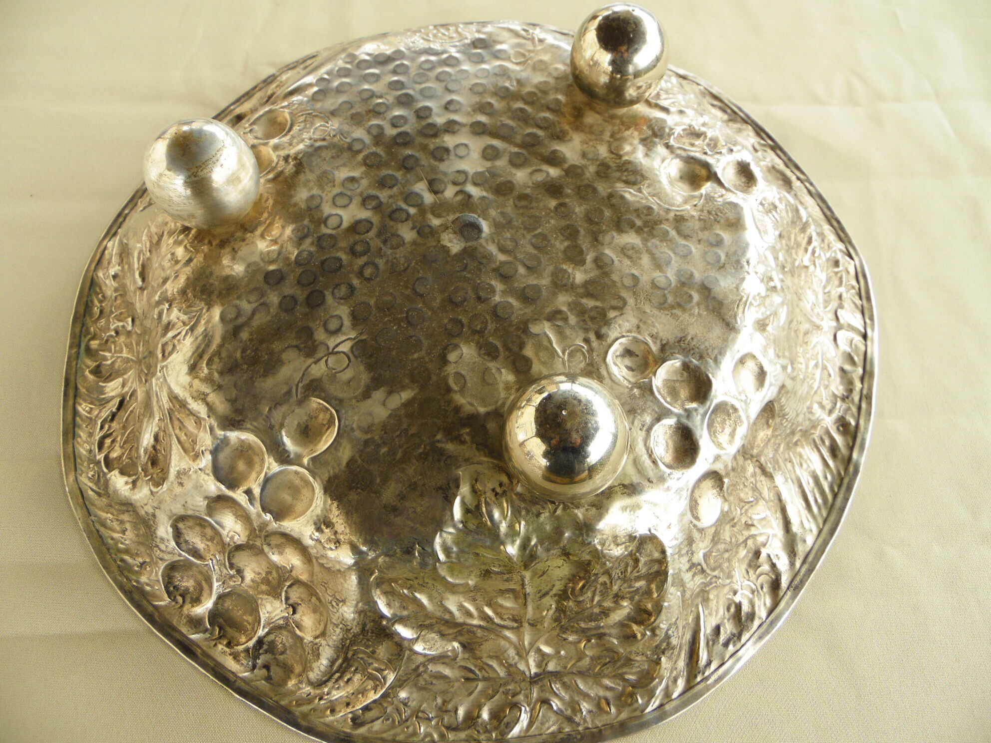 Large dish or cut metal deco vine, foot balls