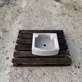 Rounded stone sink
