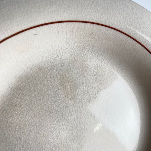 Set de 6 assiettes demi-creuse Longwy, début XXème siècle, décor floral