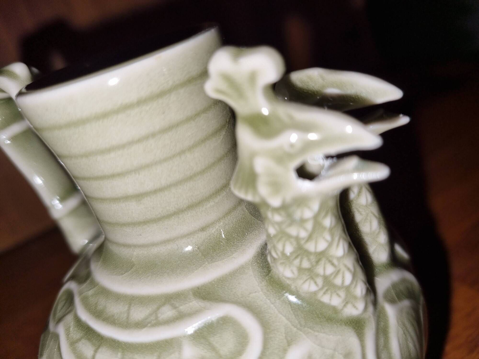 Double-headed vase reproduction in celadon ceramic, Song Dynasty, Guimet Museum.