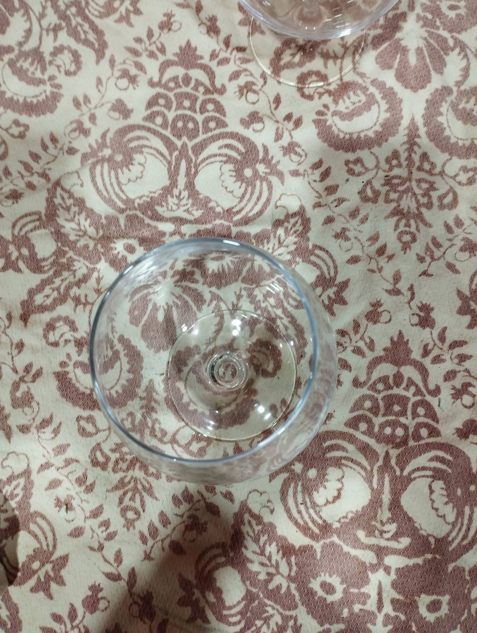paire de deux grands verres à cognac de dégustation