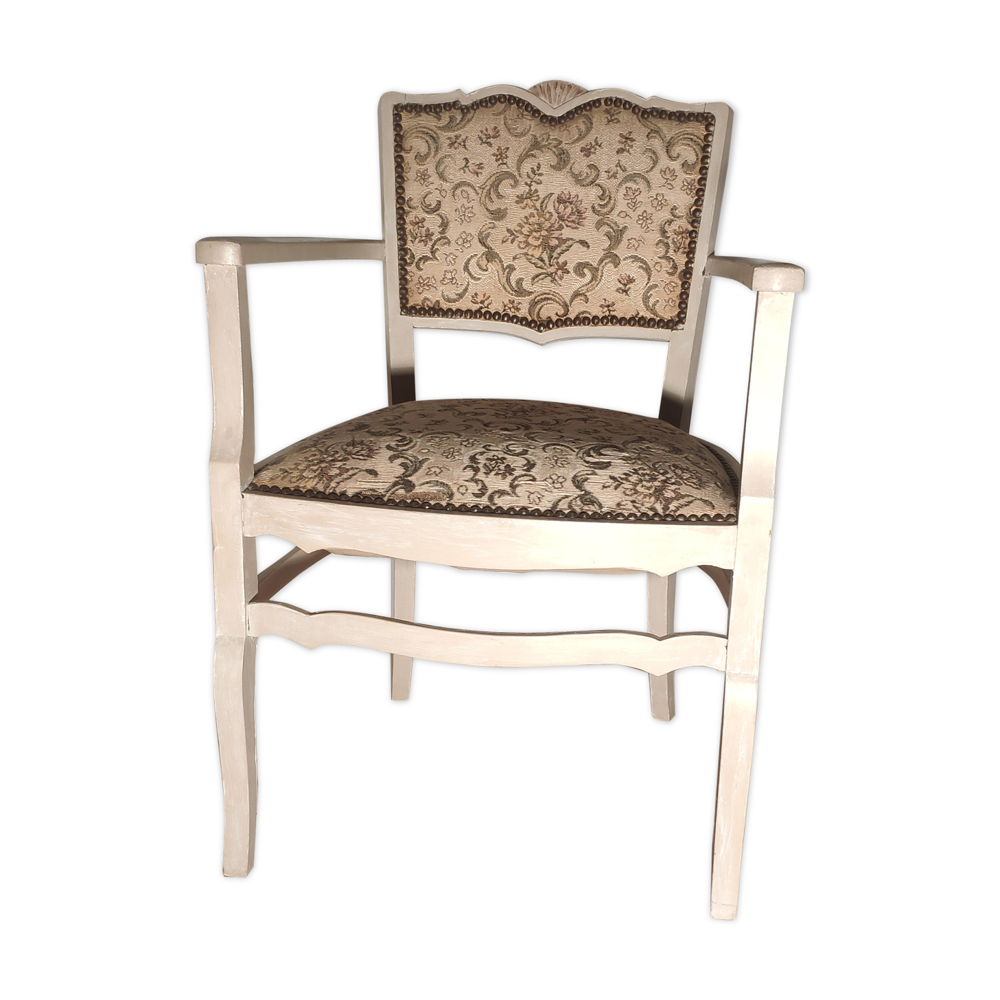 Former shabby chic armchair