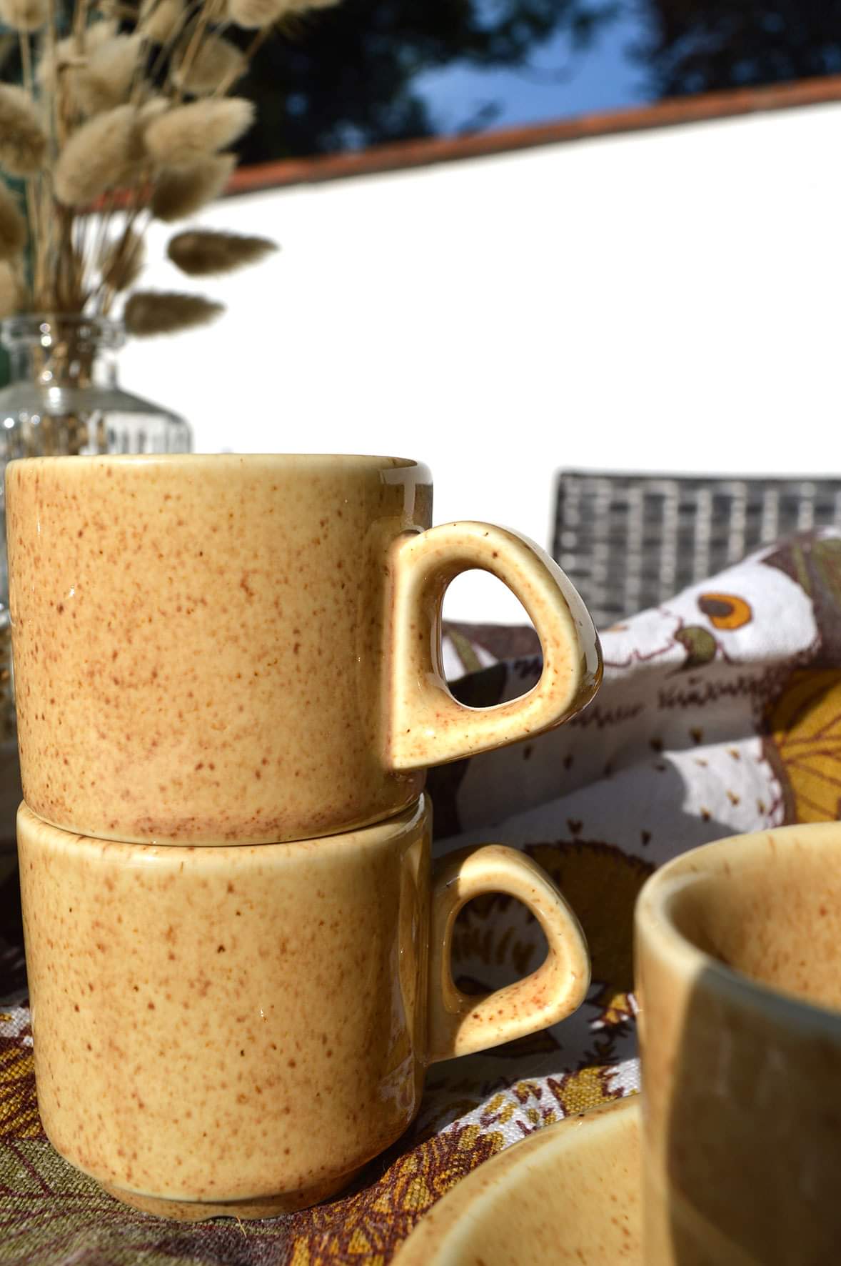 Series of 6 sandstone cups and saucers