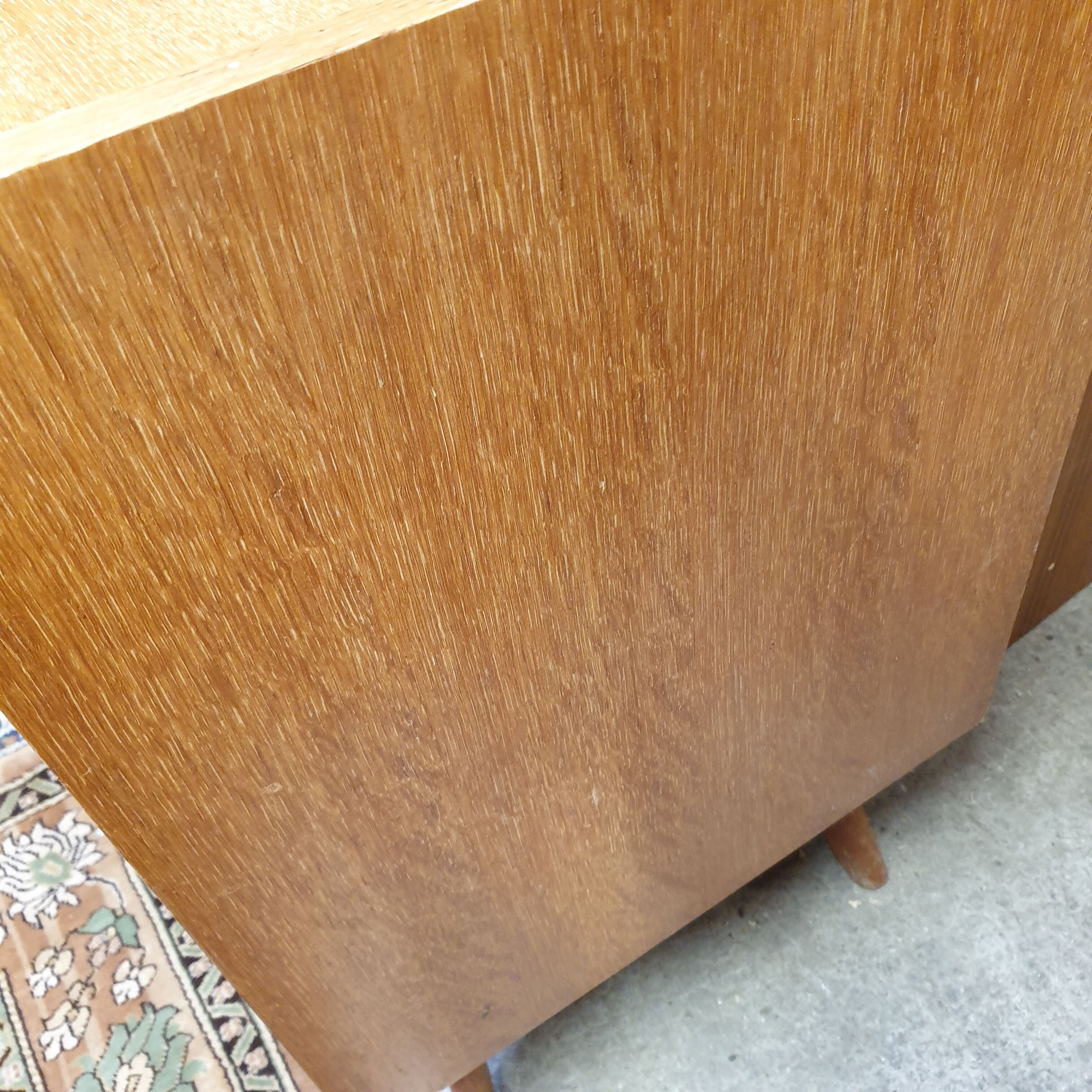 Commode scandinave vintage pieds compas