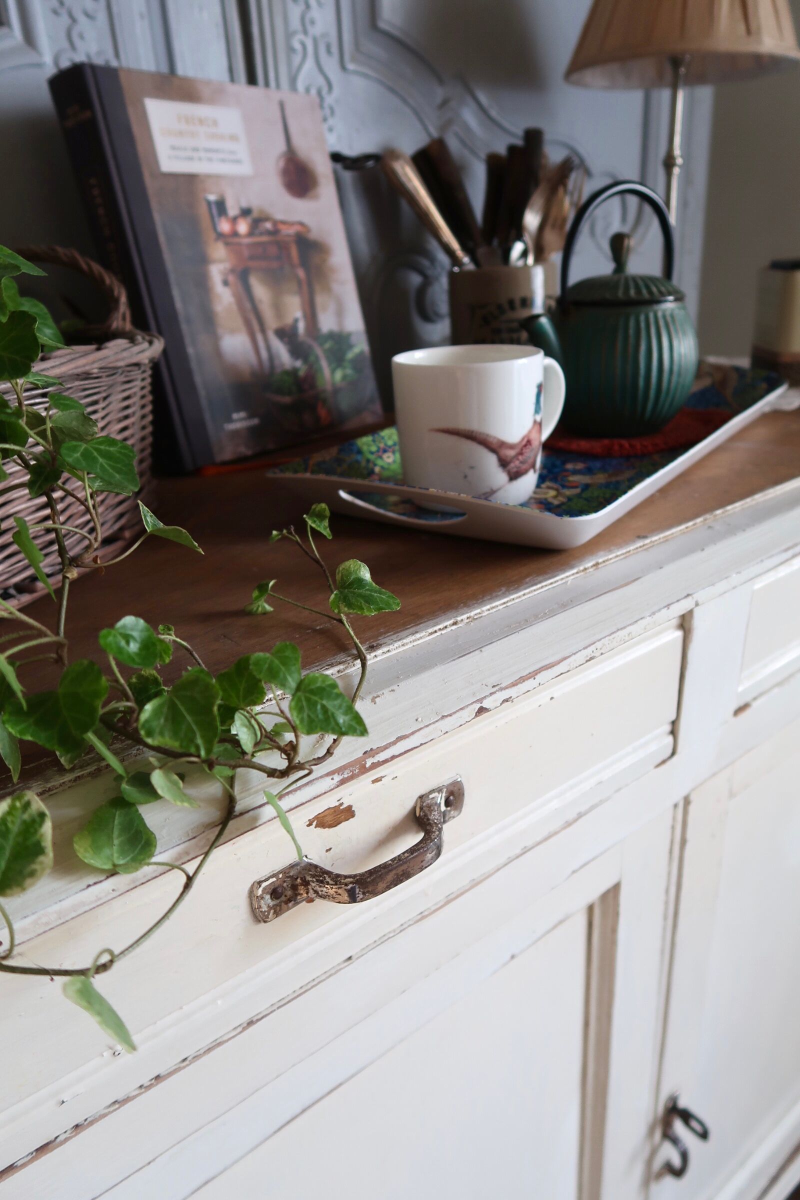 Parisian buffet in white wood