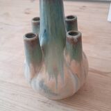 Flower-shaped stoneware vase