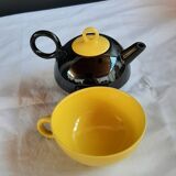 Lonely teapot