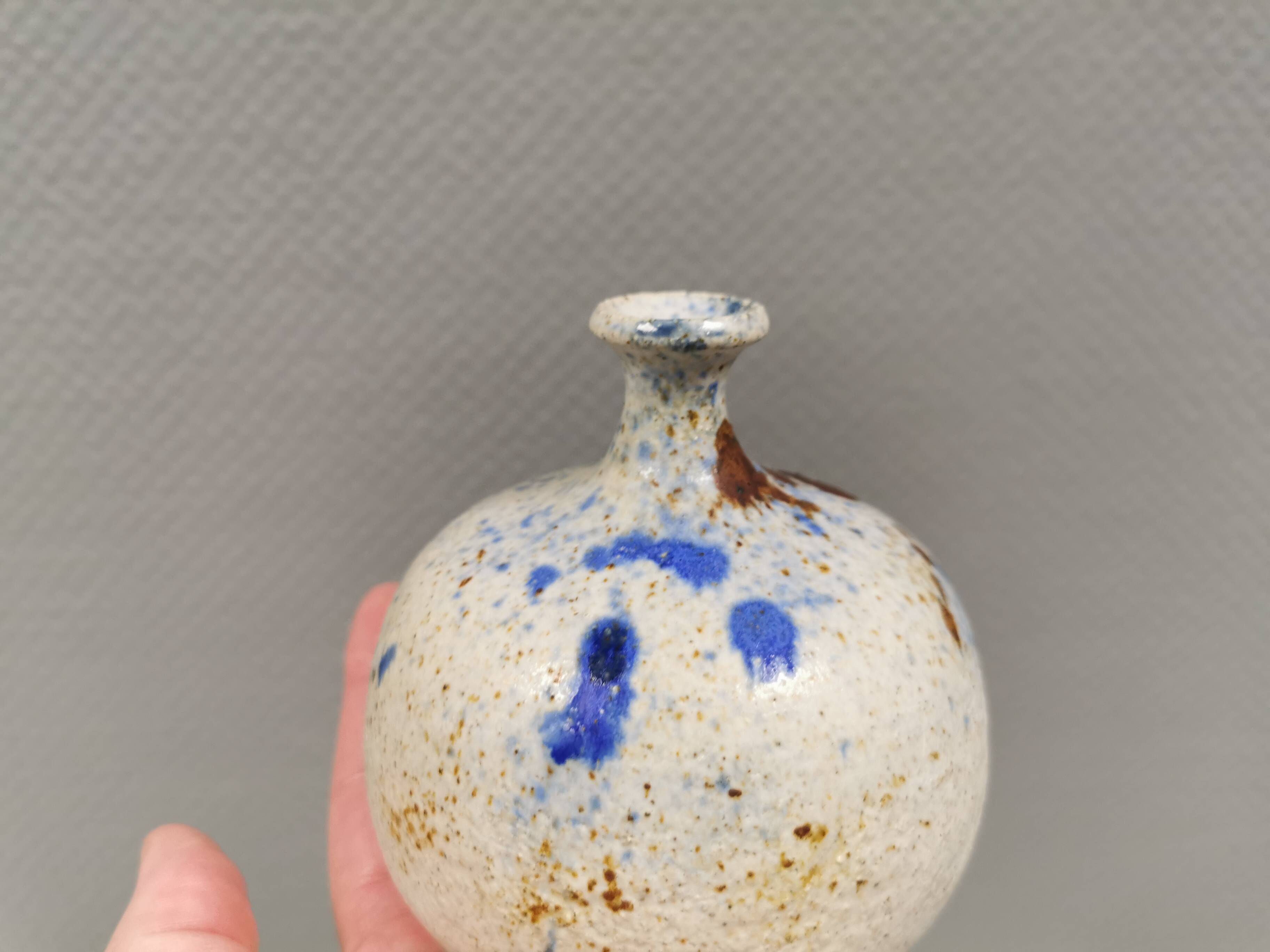 Magnifique vase issu de l'œuvre de Ryagården, 1977, Danemark.