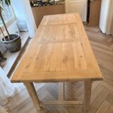 Solid oak farmhouse table with 2 drawers