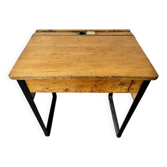 Bureau d'école vintage pour enfant