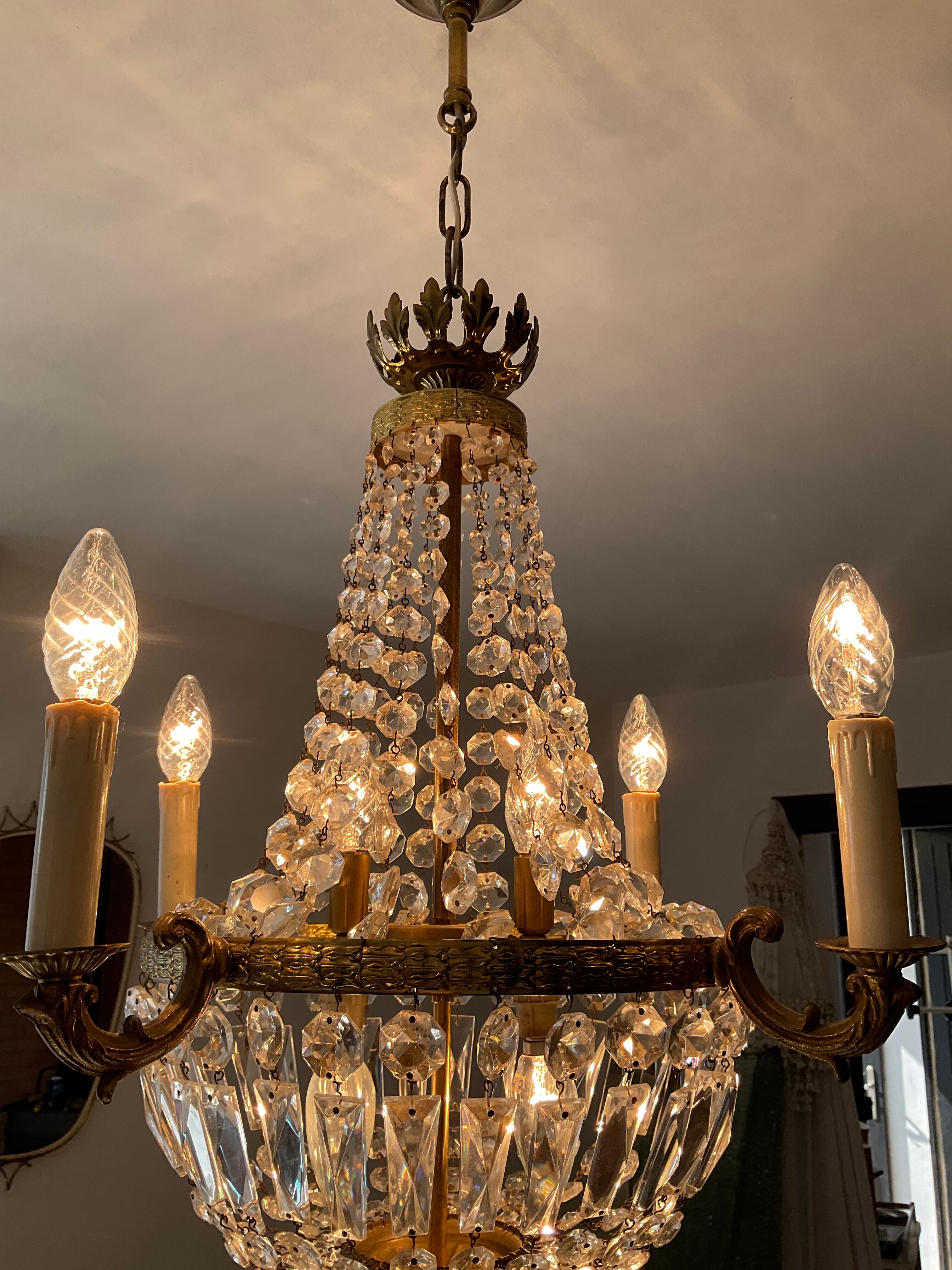 Balloon chandelier in bronze and grapevines 8 lamps