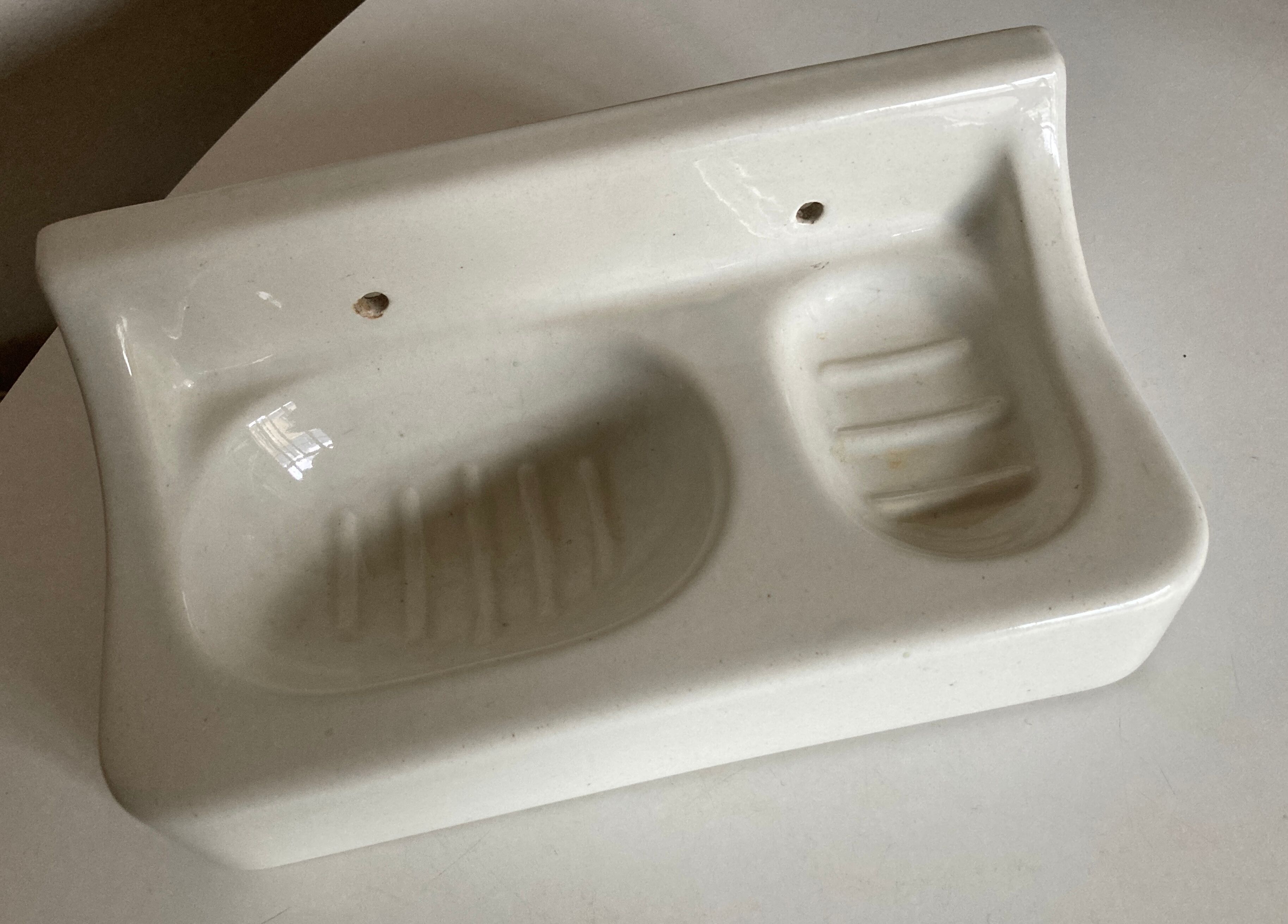 Bathroom door art deco ceramic soap holder