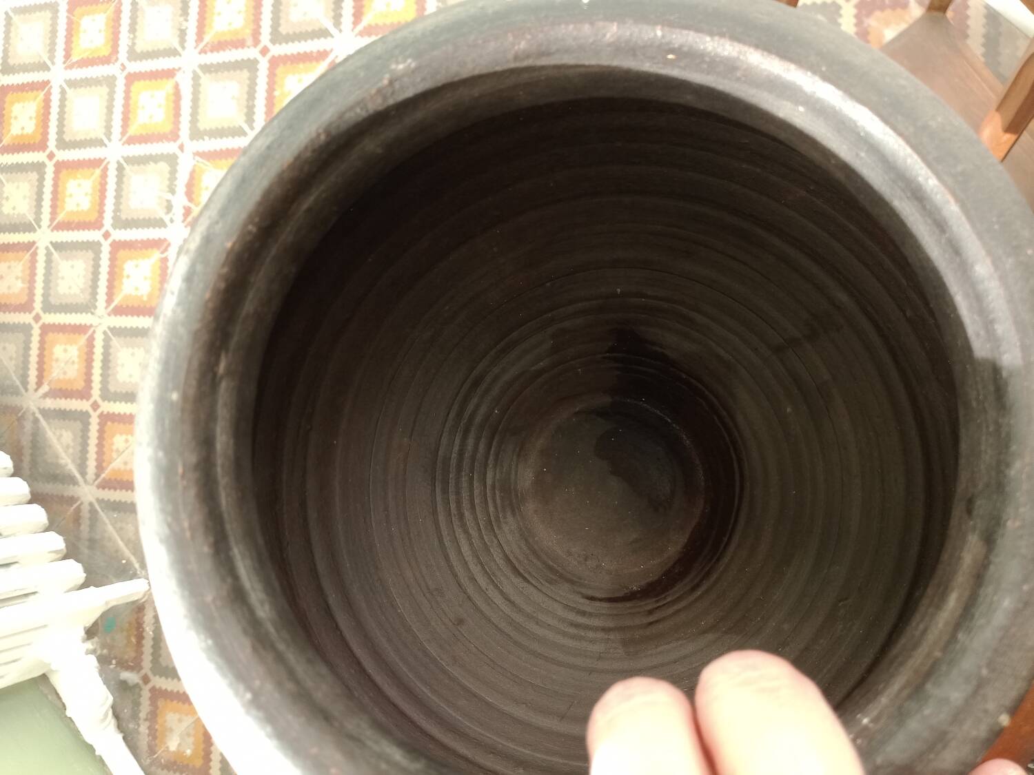 Geometric pottery vase