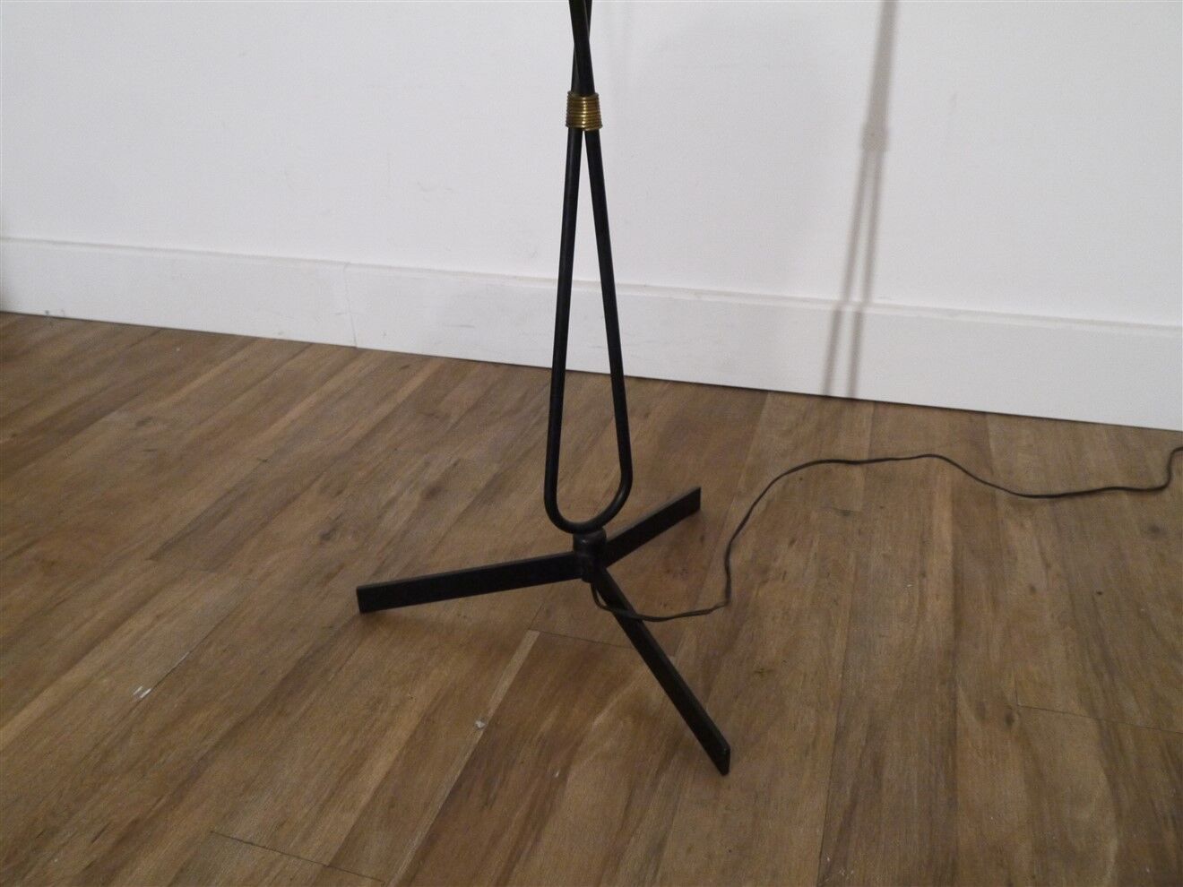 Vintage floor lamp in metal and brass and glass 1950
