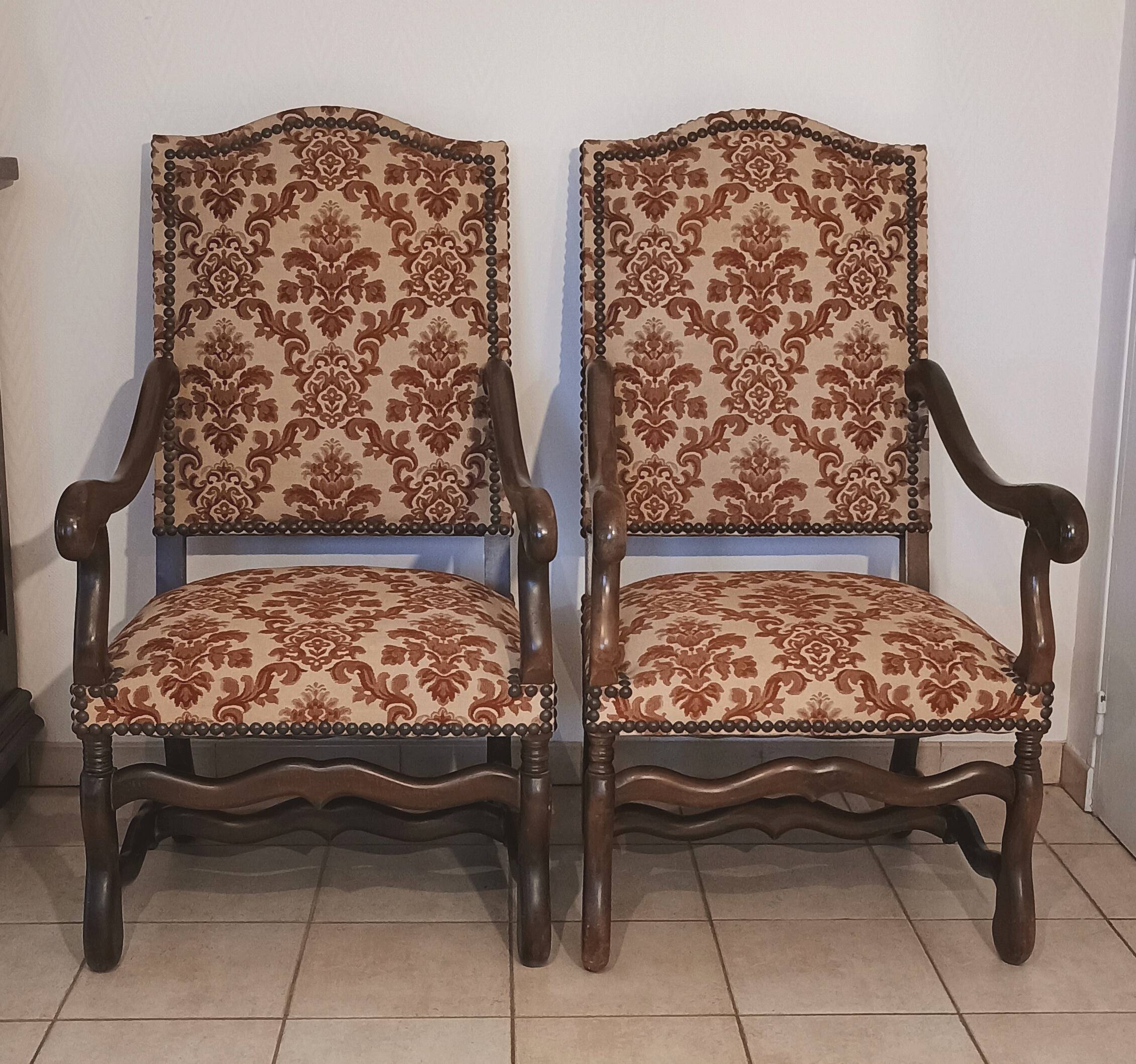 2 Louis XIII armchairs and 4 chairs
