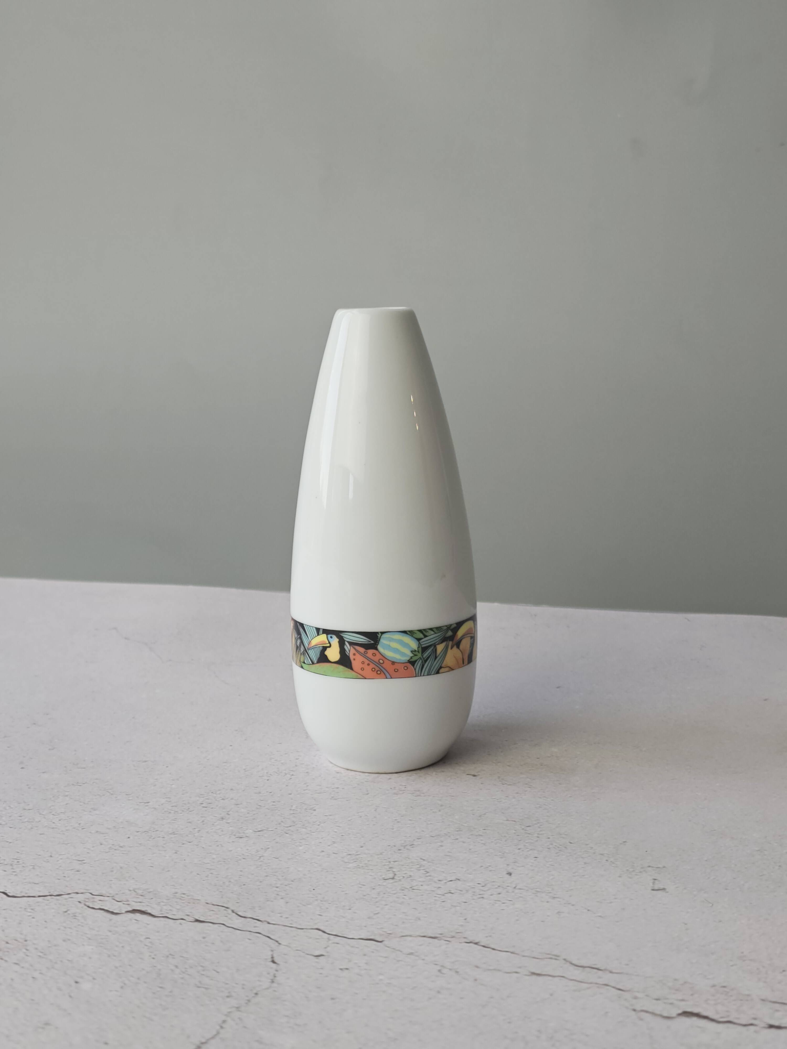 Small white porcelain vase from the Toucan collection by Pillivuyt.