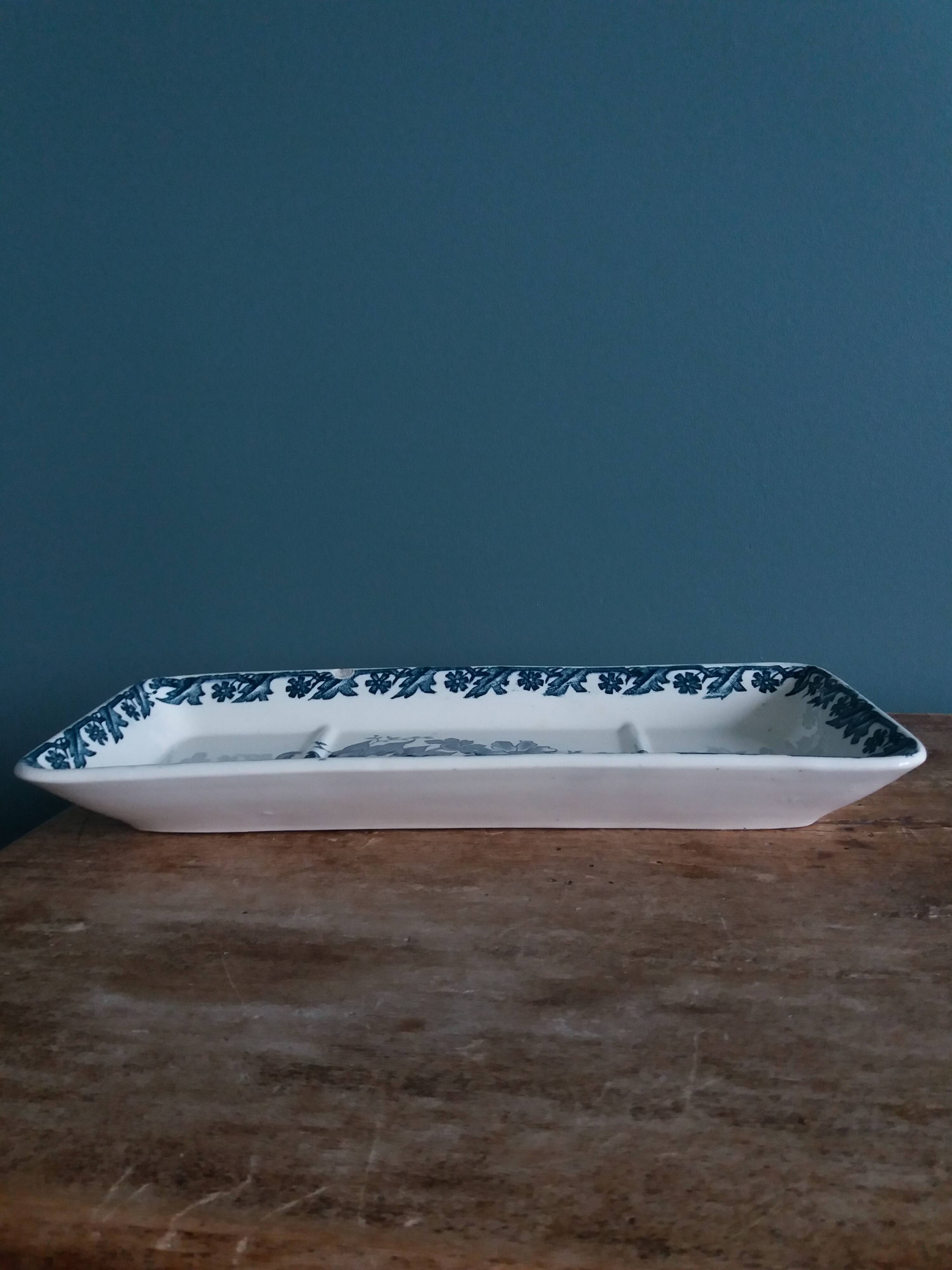 Saint Amand Terre de fer soap dish pocket with blue Anemone decor