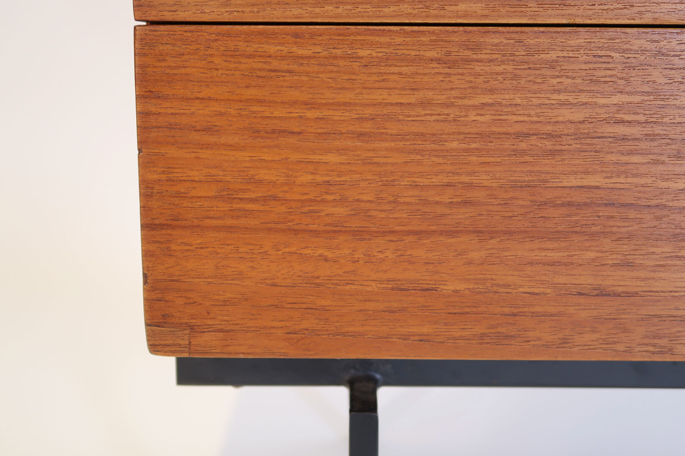 Commode en teck par Cees Braakman pour Pastoe, Pays-Bas 1950's