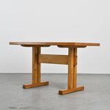 Table en pin massif, Les Arcs, France