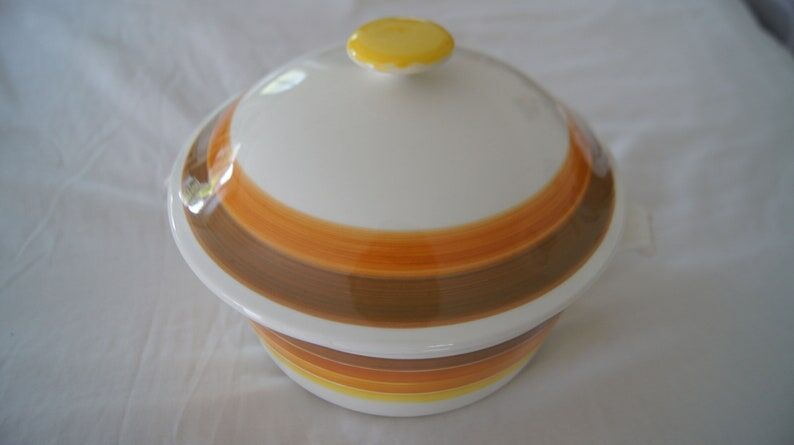 Vintage tureen gien