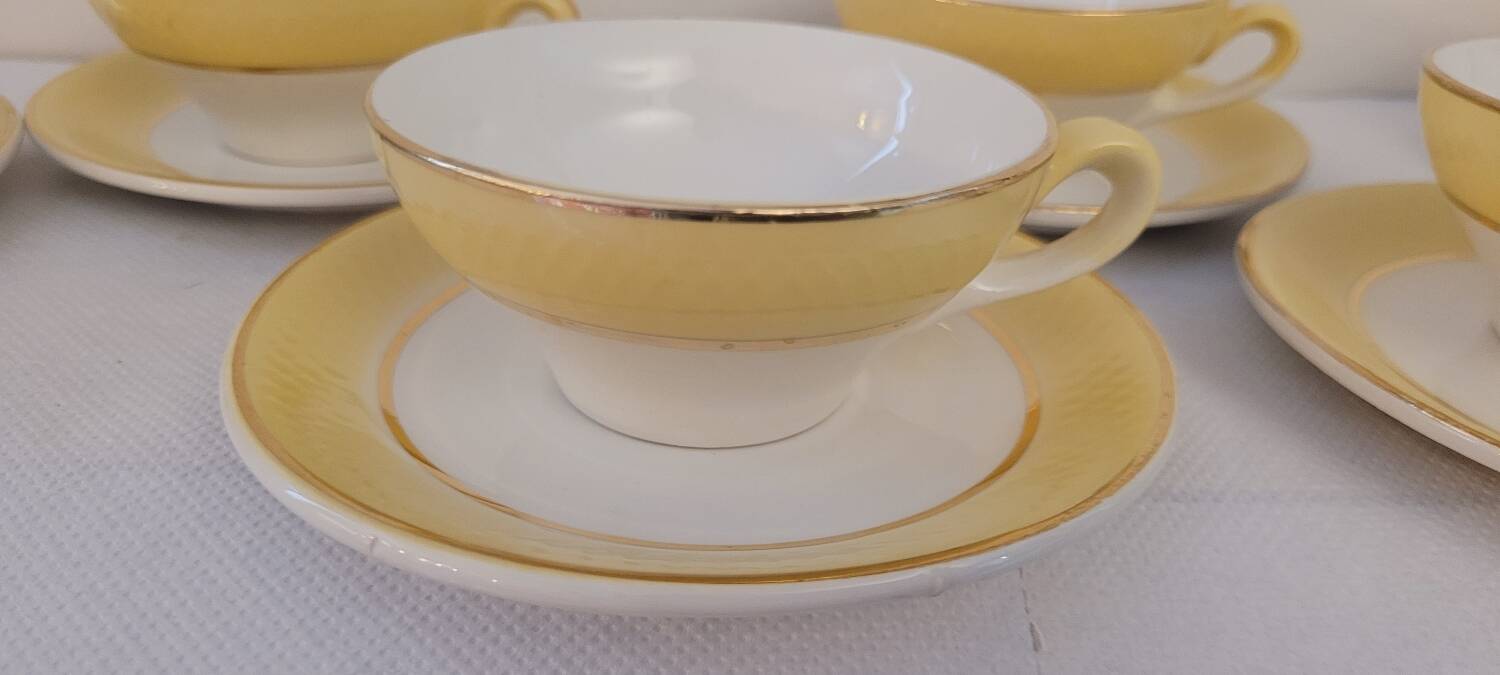 60's cups and saucers